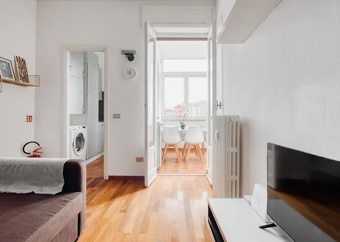 Deltico; 4 Guests In Washington Area * Milano